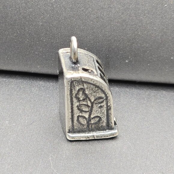 VTG Sterling Silver Slot Machine Charm 5/8" Hollow Figural Gambling Pendant - Picture 5 of 10
